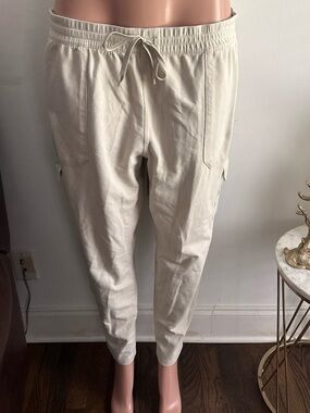 Patagonia Women's Cream Drawstring Jogger Pants